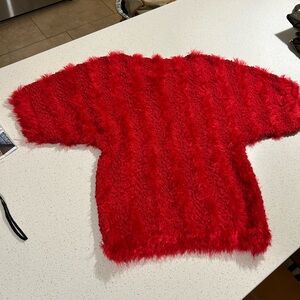 5/25$ Must Buy 5 !! Urban Outfitters Deep Red Sweater fur/popcorn small
